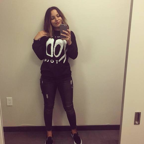 Meet your Posher, Lillian - Picture 1 of 1